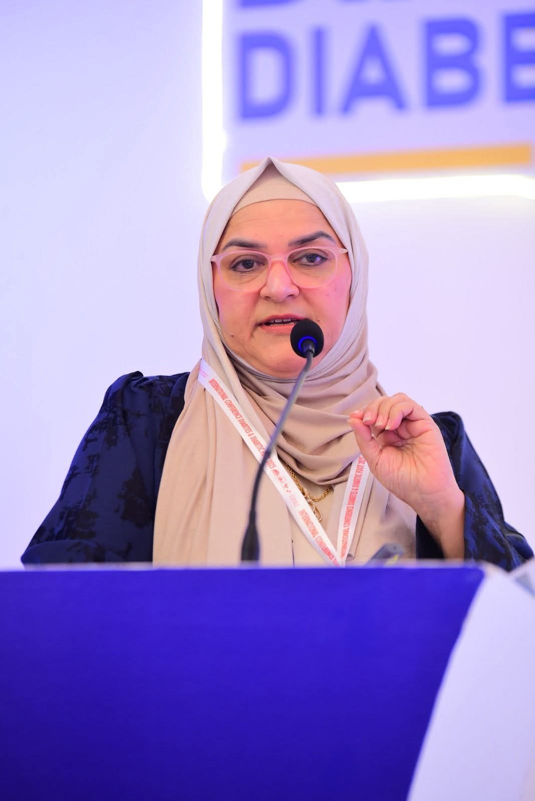 Gulnaz TariqDr